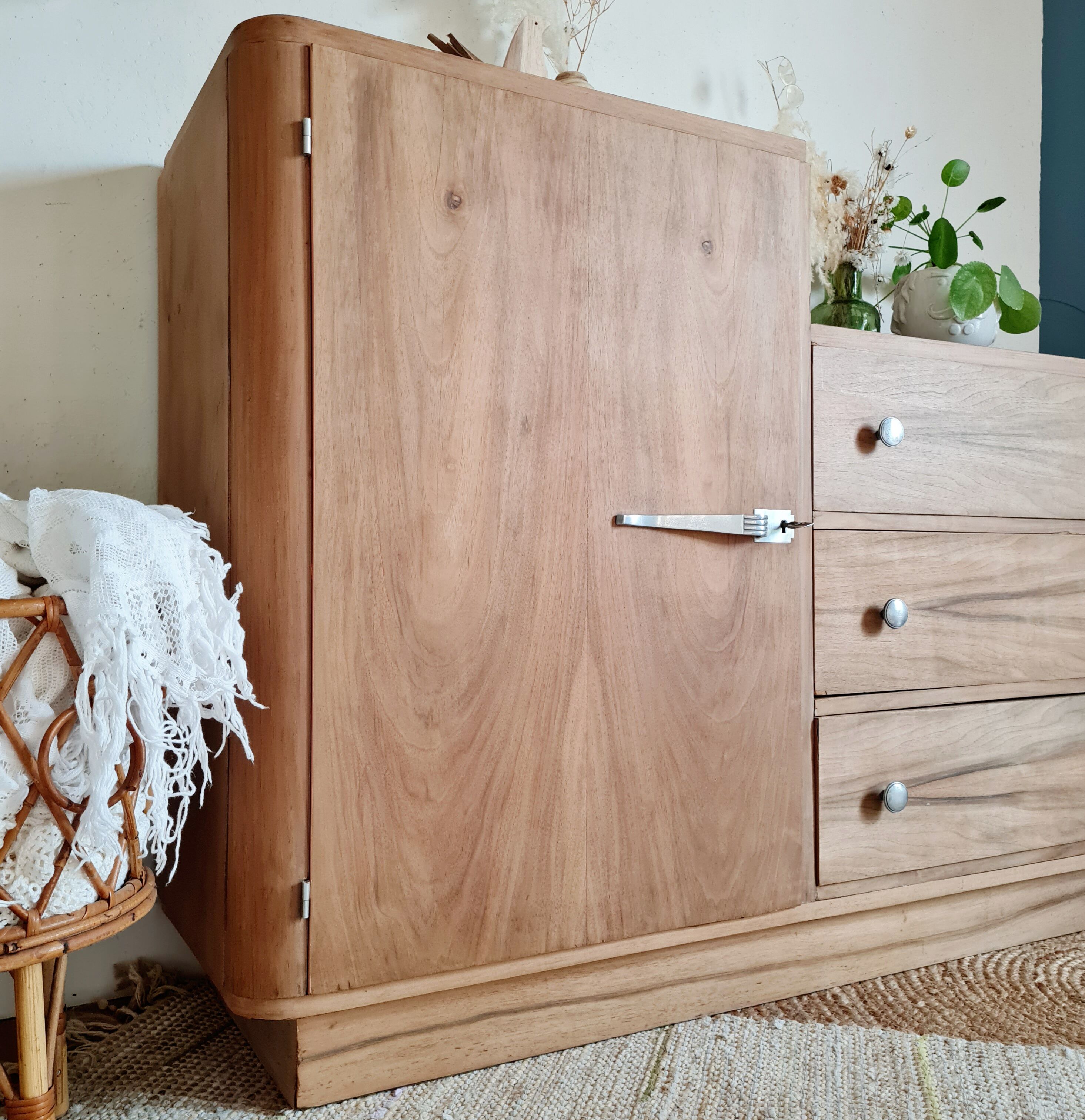 Commode asymétrique art déco