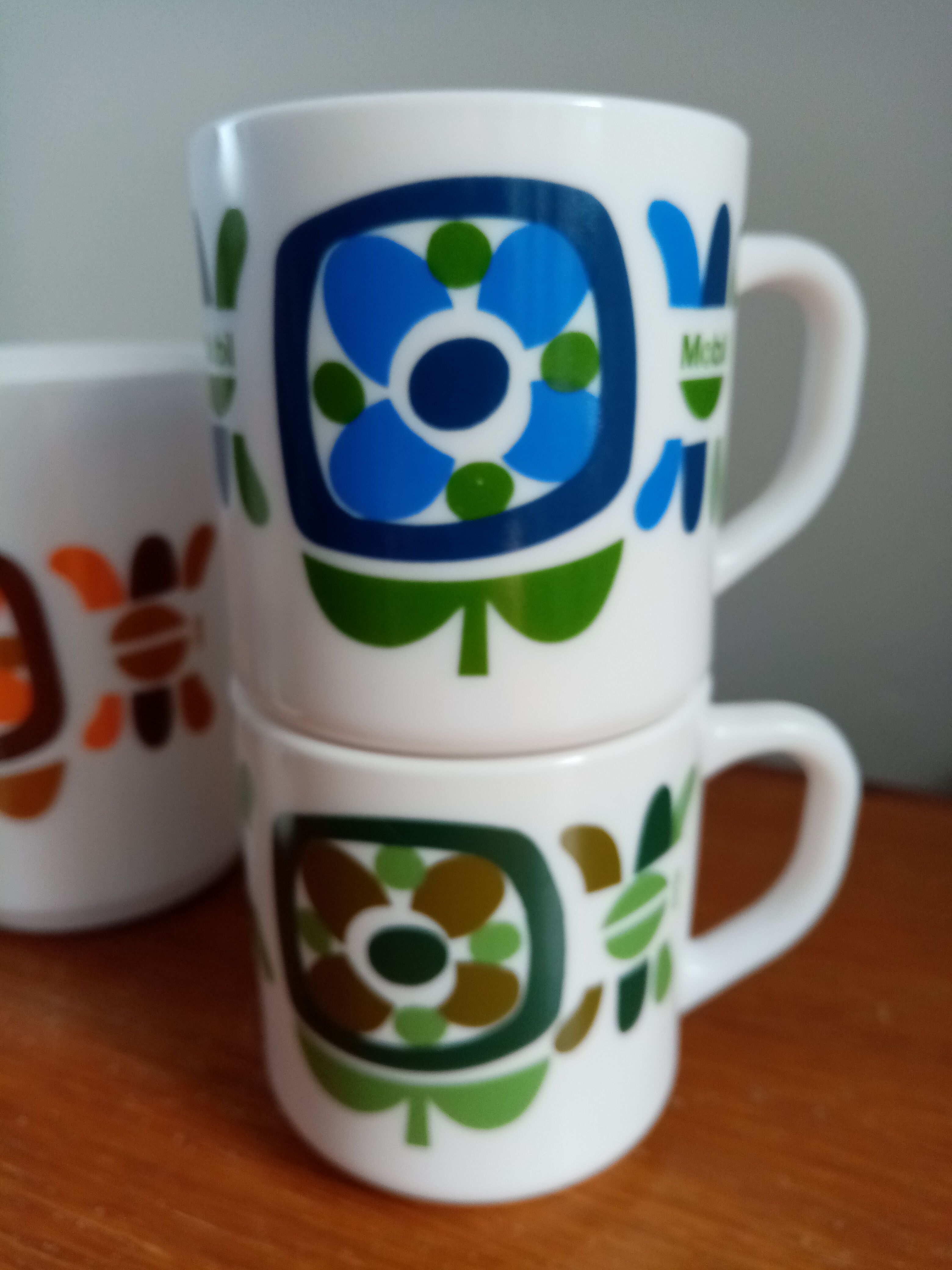 Mobil Mugs and Pitcher