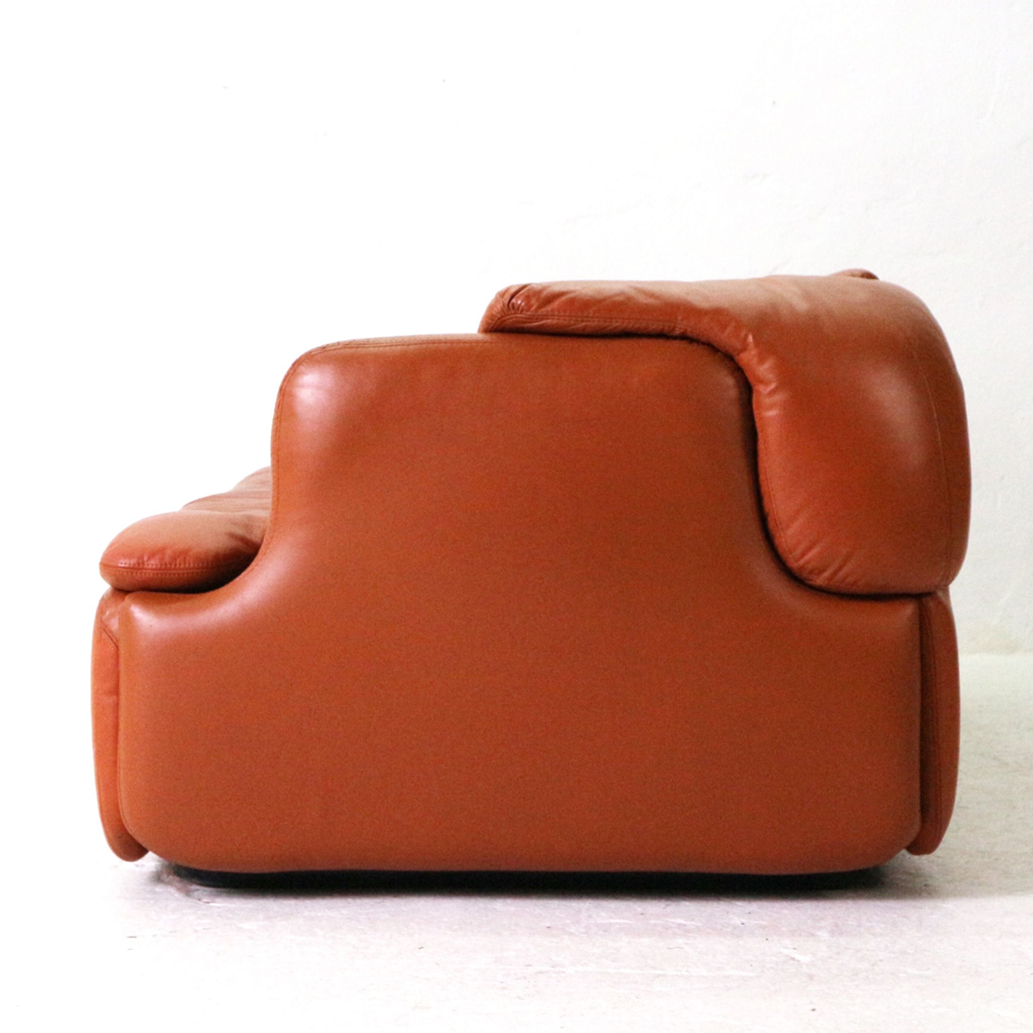 Confidential sofa by Alberto Rosselli for Saporiti Italia, 1970s
