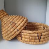 Sea rush basket