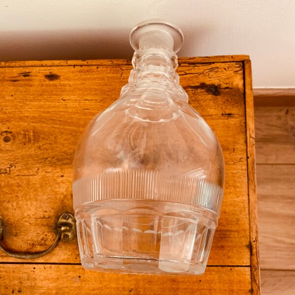 Carafe à cognac / à whisky en cristal de Baccarat