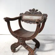 Dantesca armchair with lion heads and mascaron – neo-Renaissance, 19th c.