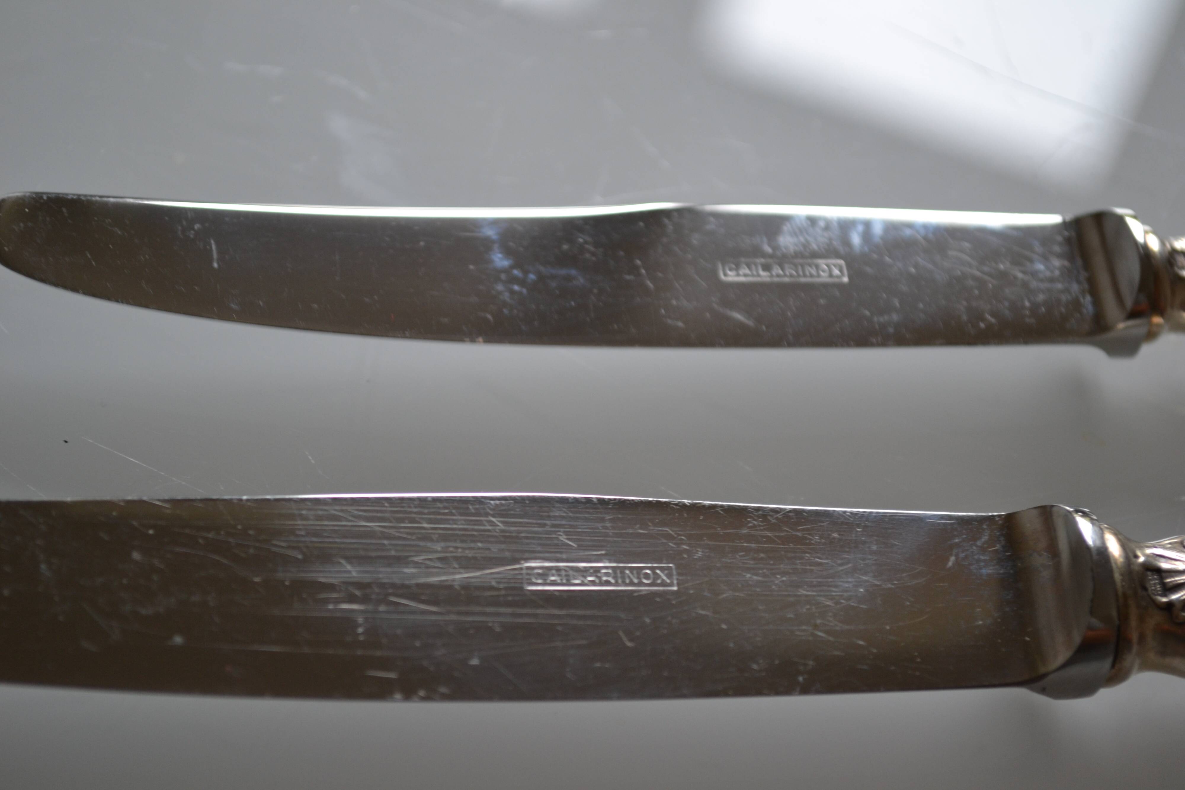 22 silver plated table and dessert knives by Cailar Bayard