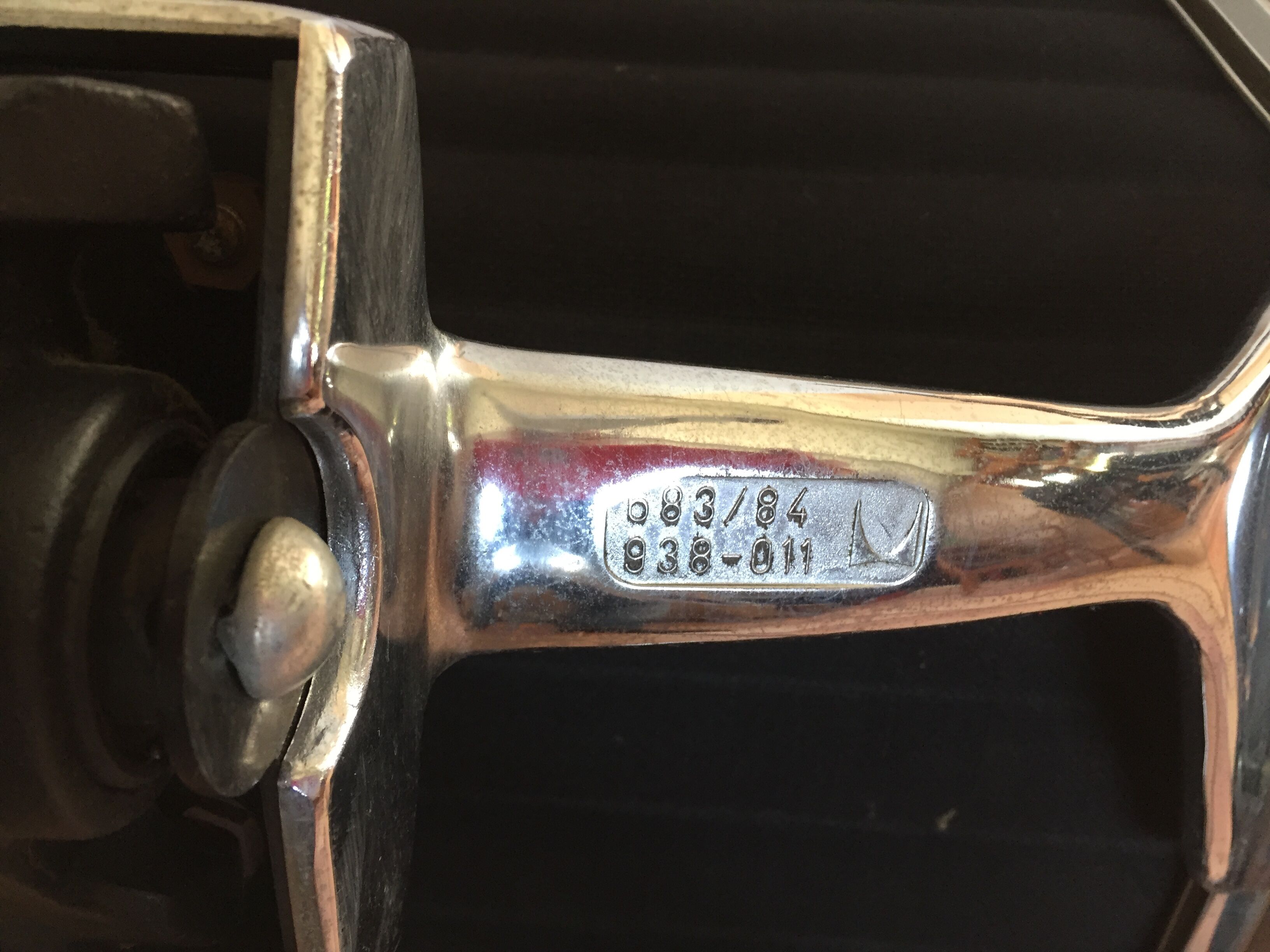 Ea116 lounger and its ottoman Ea125 Charles & Ray Eames for Herman Miller