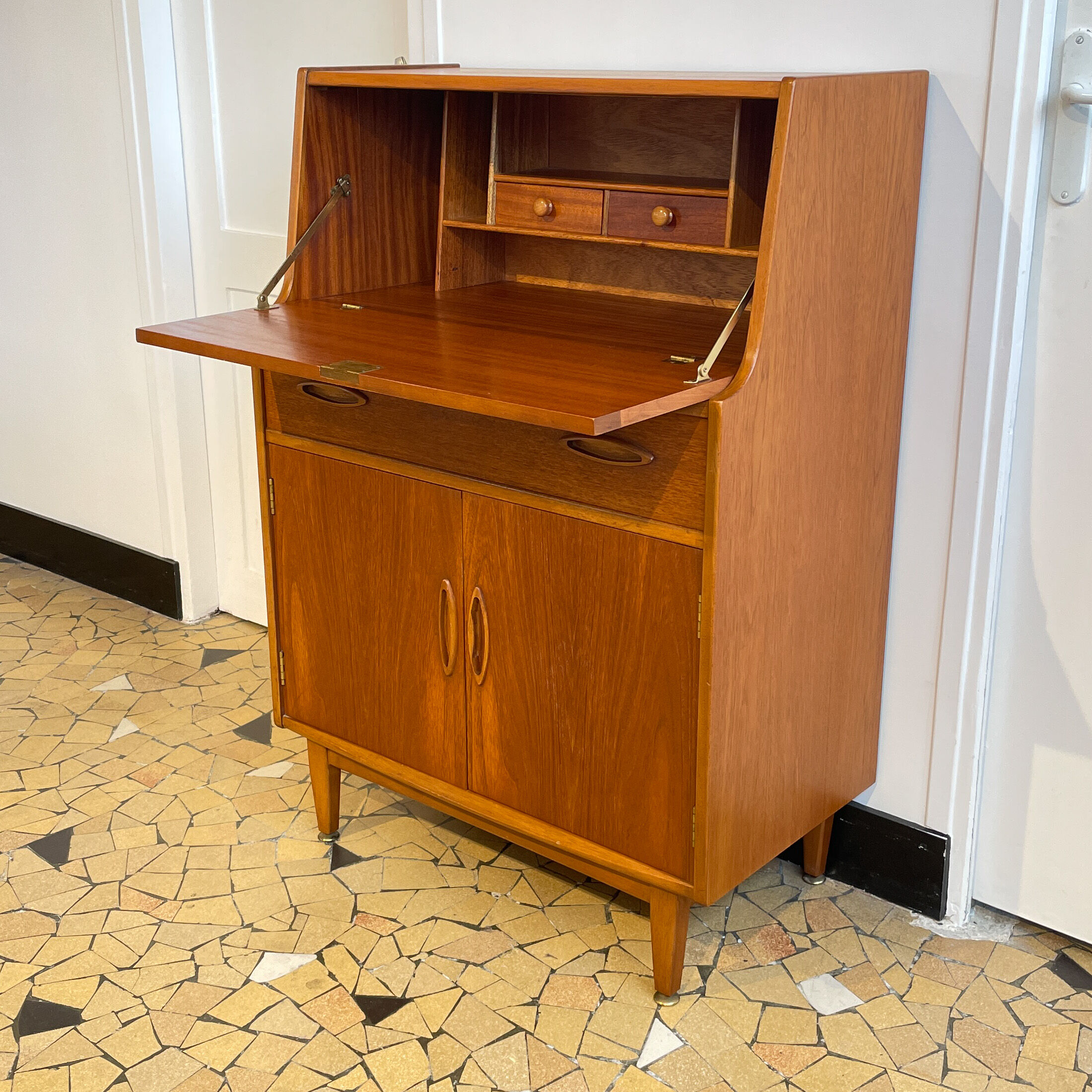 Secretary / Jentic storage