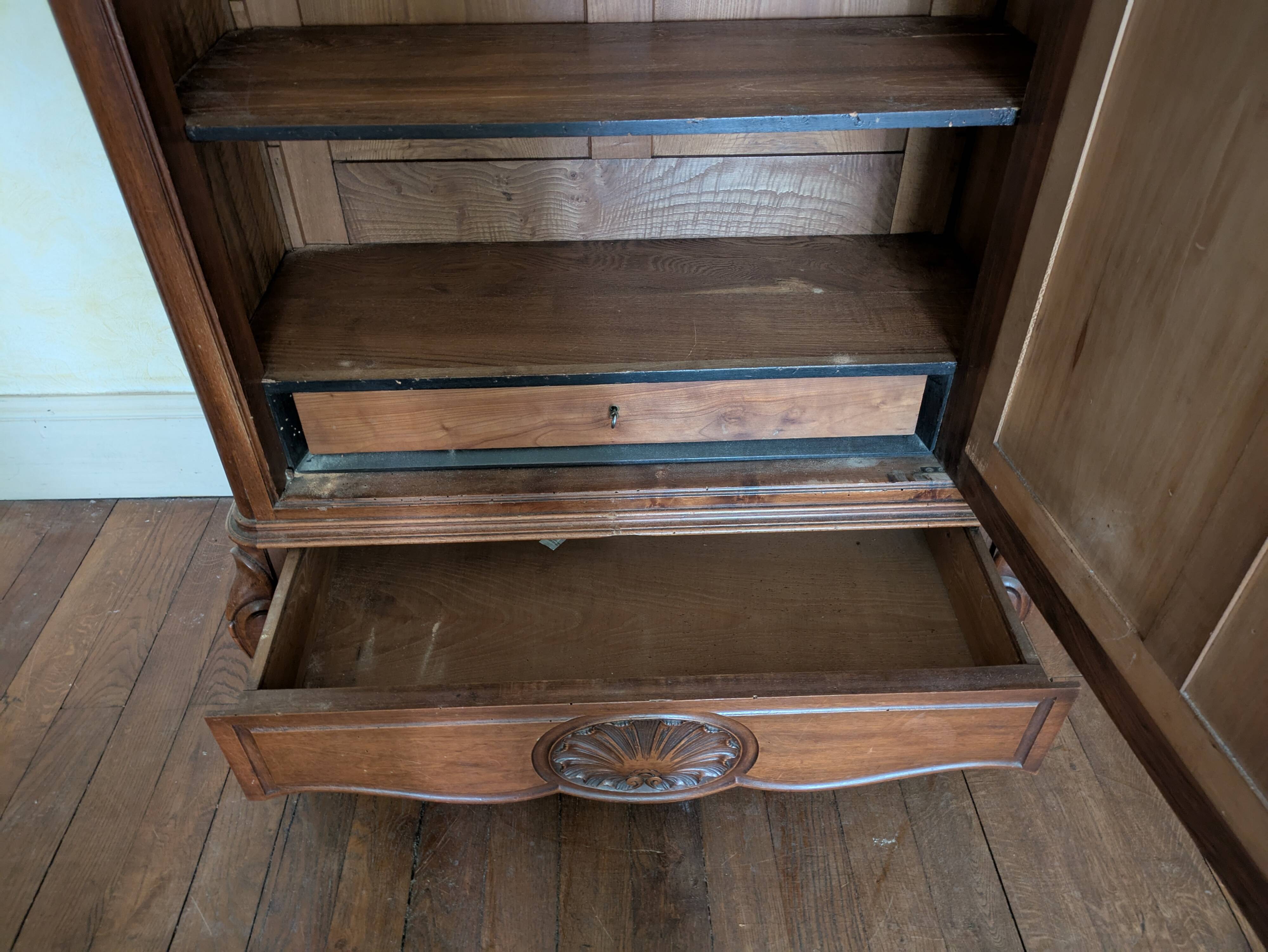 Solid Oak Bonnetière