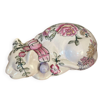 Sleeping porcelain cat