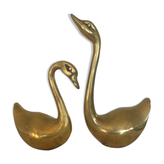 Couple of brass swans