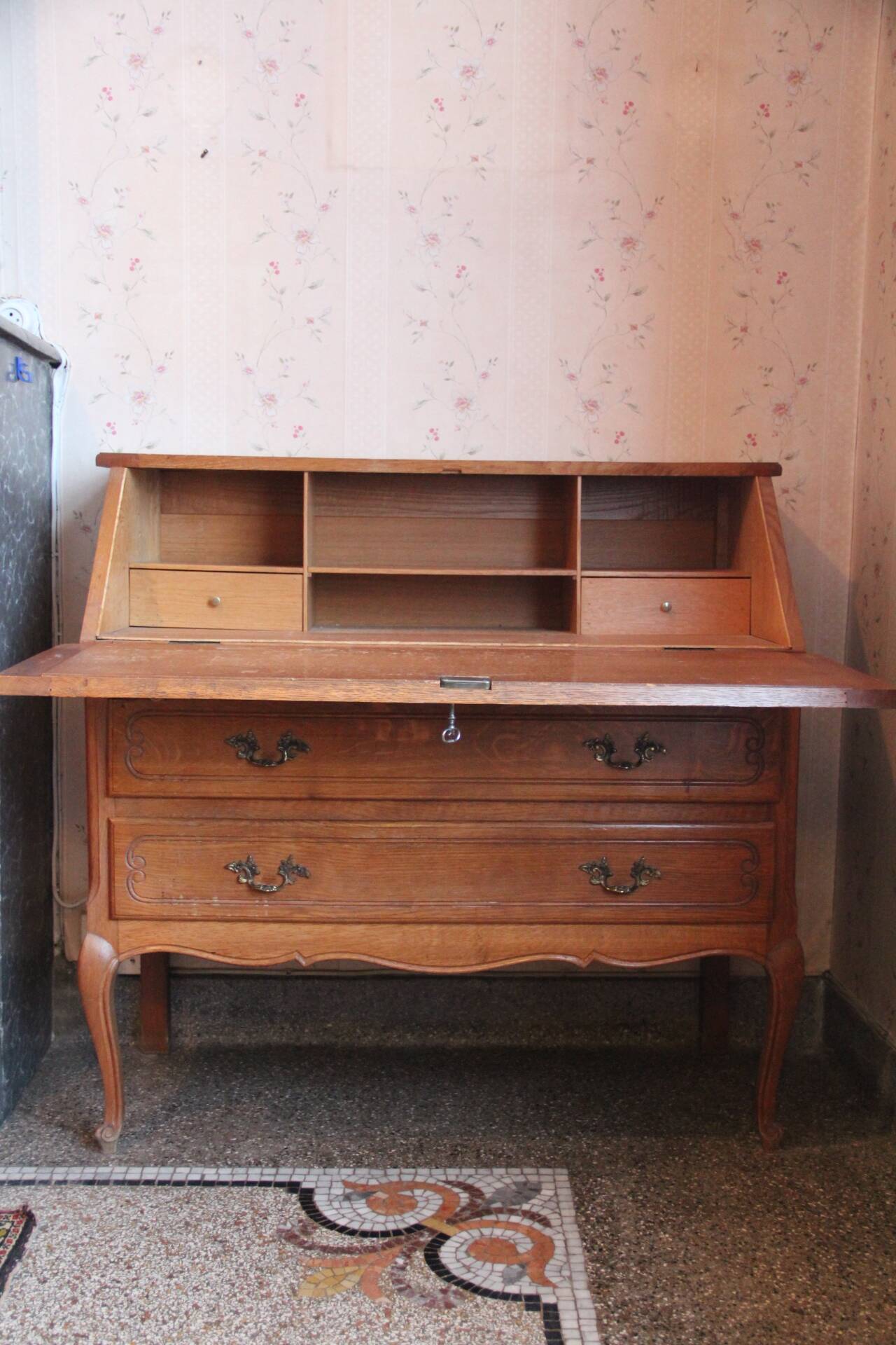 Small oak desk in Louis XV style