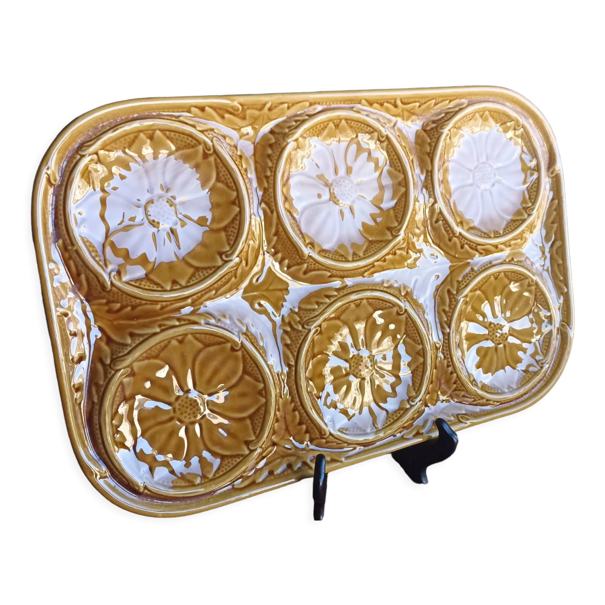 Gien earthenware artichoke tray - caramel colour