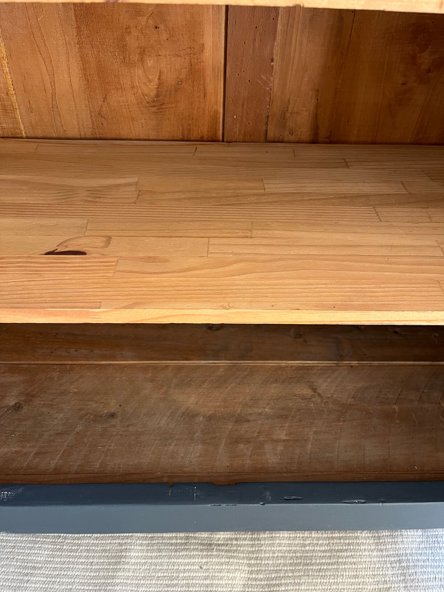 Armoire vitrée