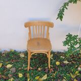 Fauteuil de bistrot pouvant servir de chaise de bureau