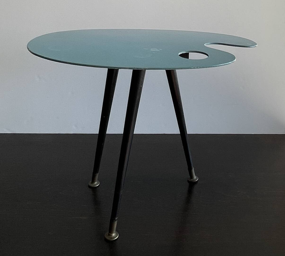 Palette-shaped side table, Lucien de Roeck, 1950s