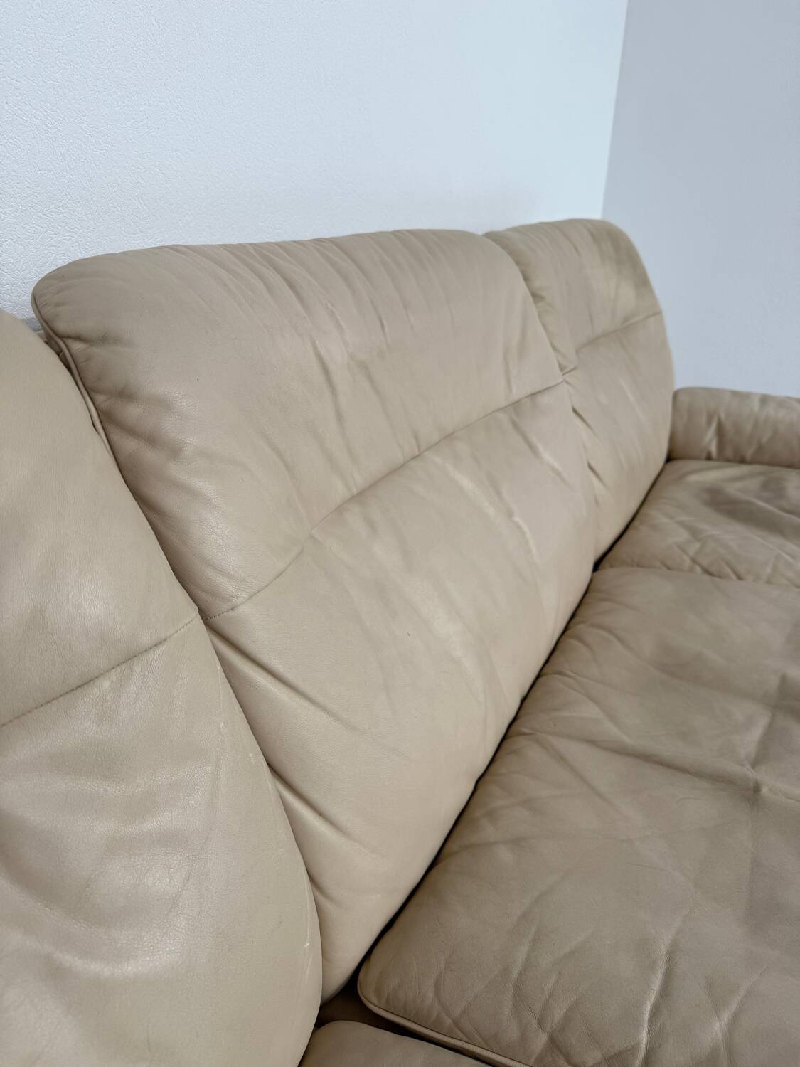 Old 3-seater beige leather sofa designed by Carl Larsson De Sede, vintage 80s