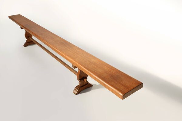 Banc de monastère extra-long en bois d'orme massif, vers 1850