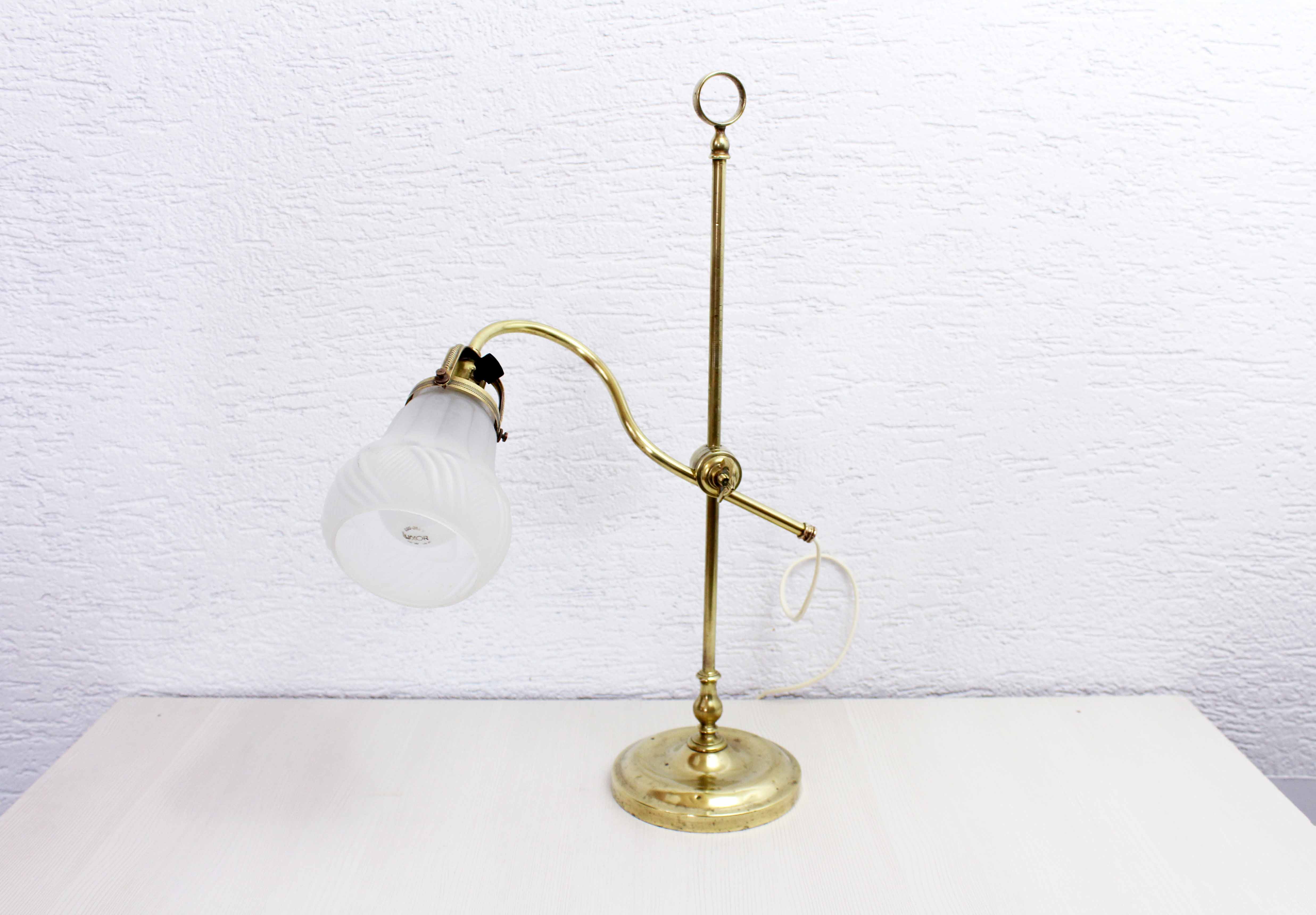 30s swan collar lamp