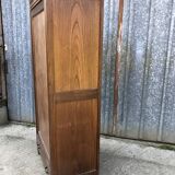 Parisian Bonnetiere wardrobe from the 1900s in solid chestnut.