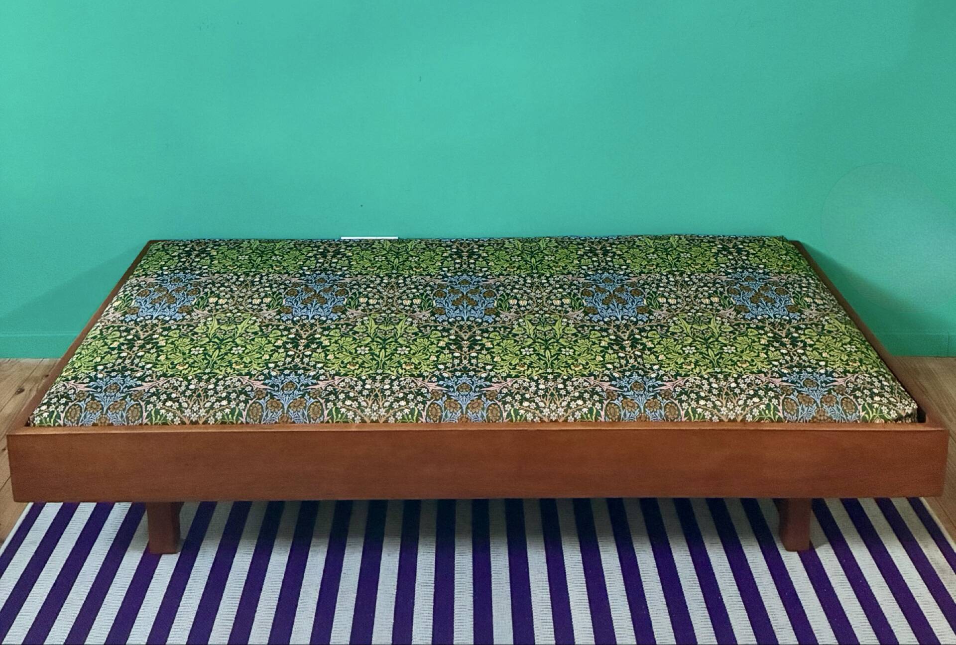 Vintage Scandinavian Banquette / Daybed