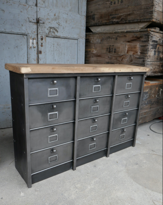 Strafor locker storage unit