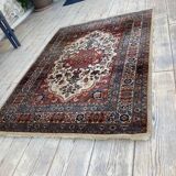 Persian carpet size 190 cm