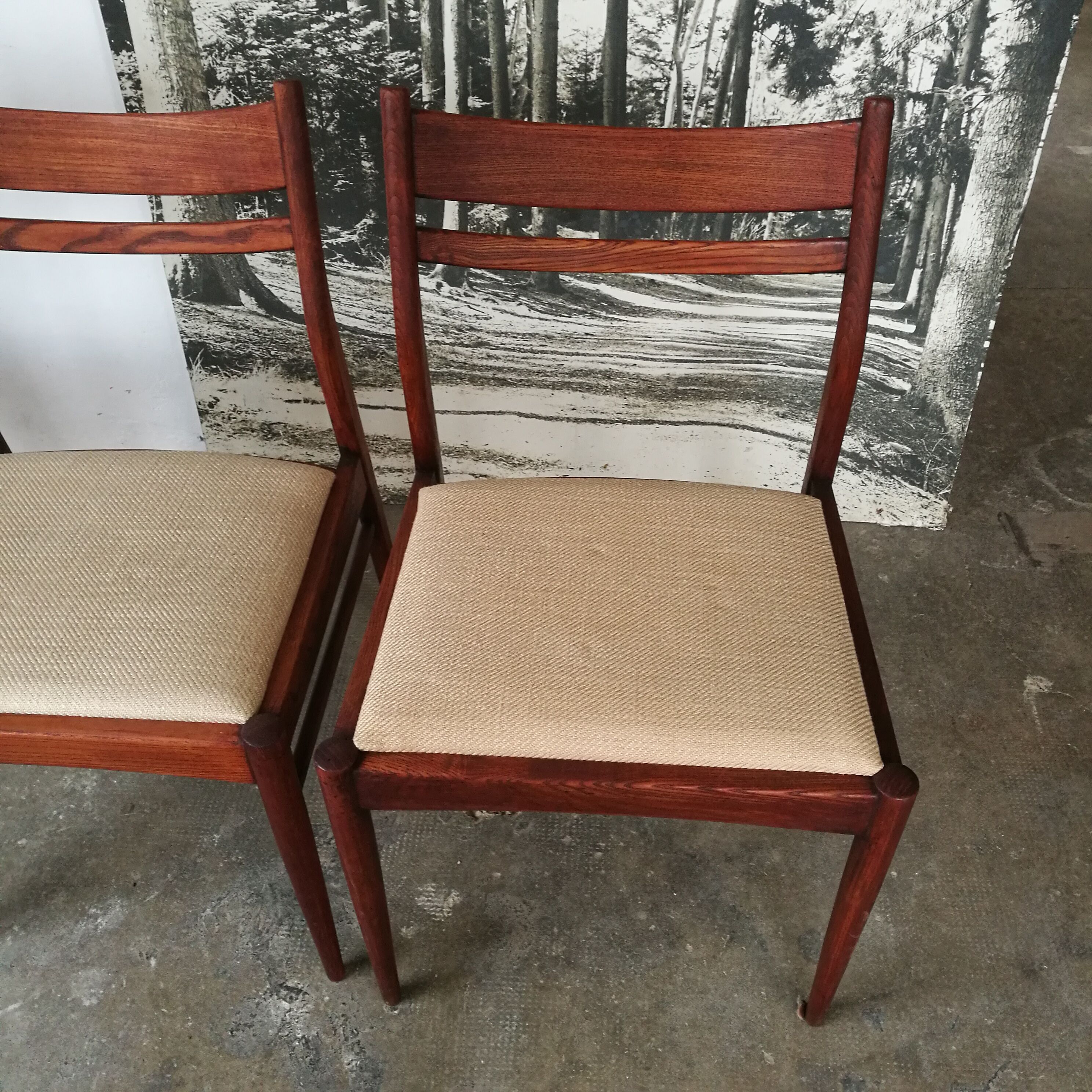 Set of 4 Scandinavian chairs