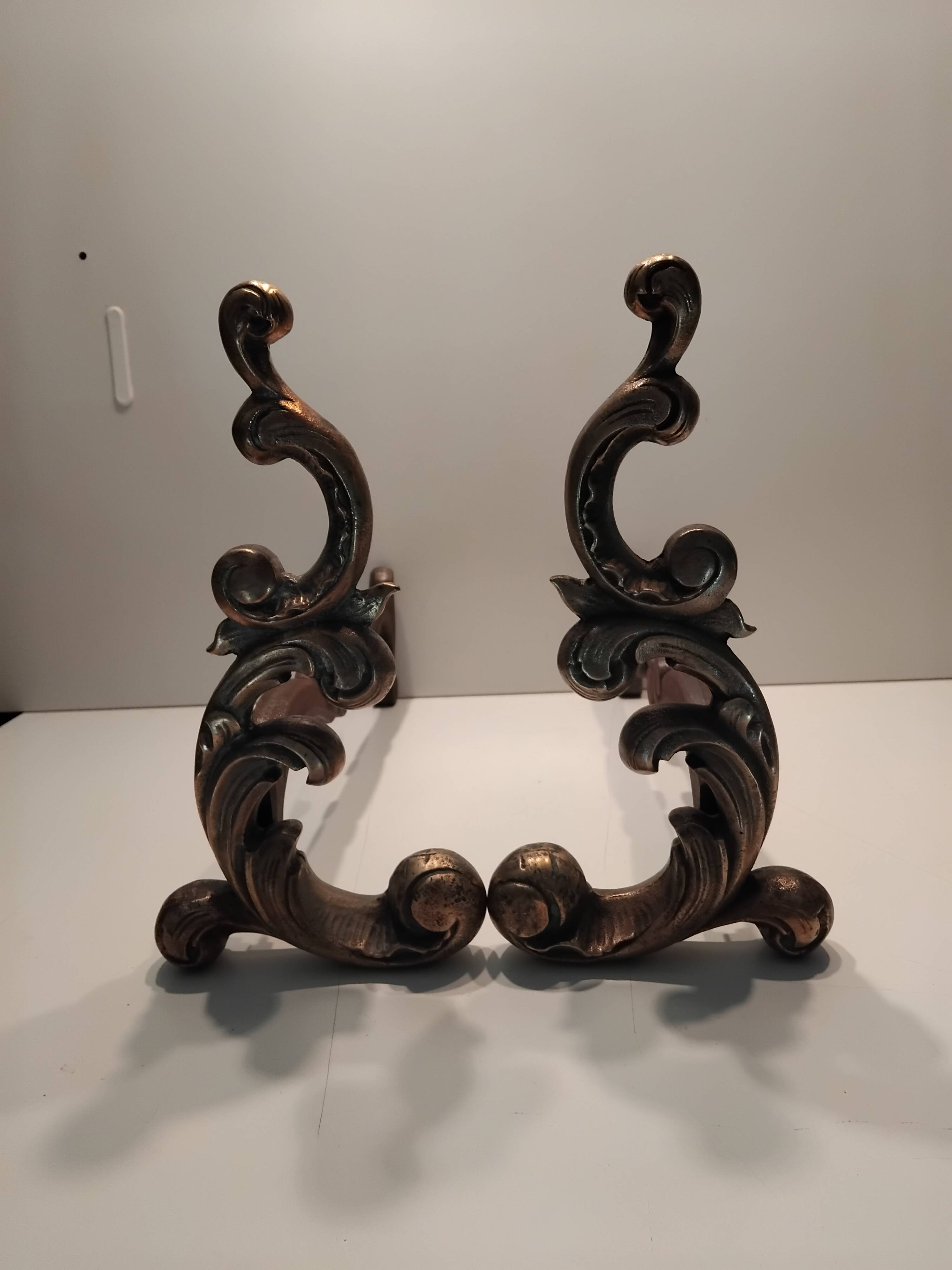 Paire de chenets style Louis XV