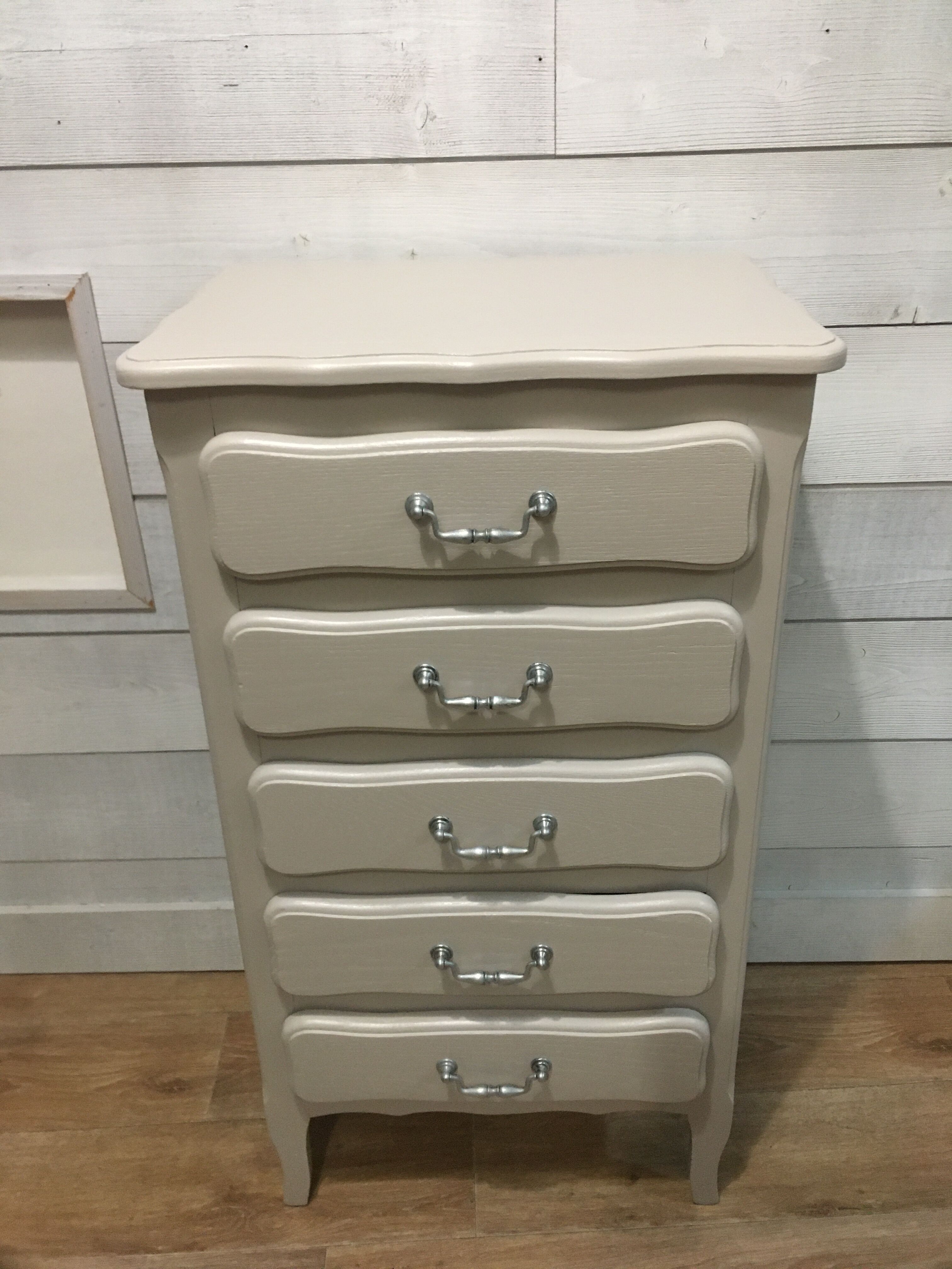 Grey dresser