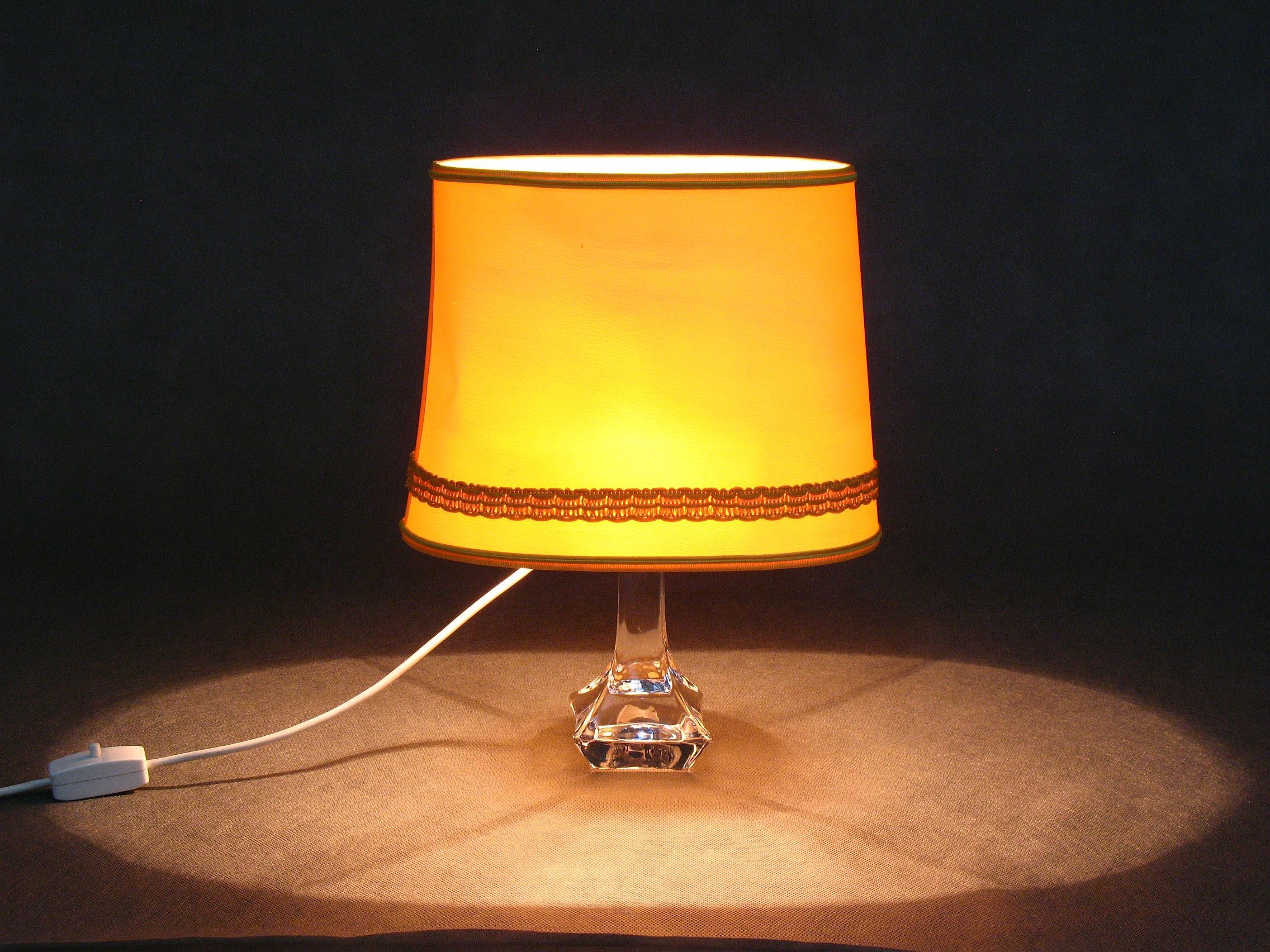 Lampe de table en verre de Daum, années 1960