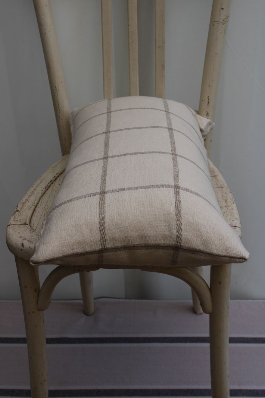 Linen cushion