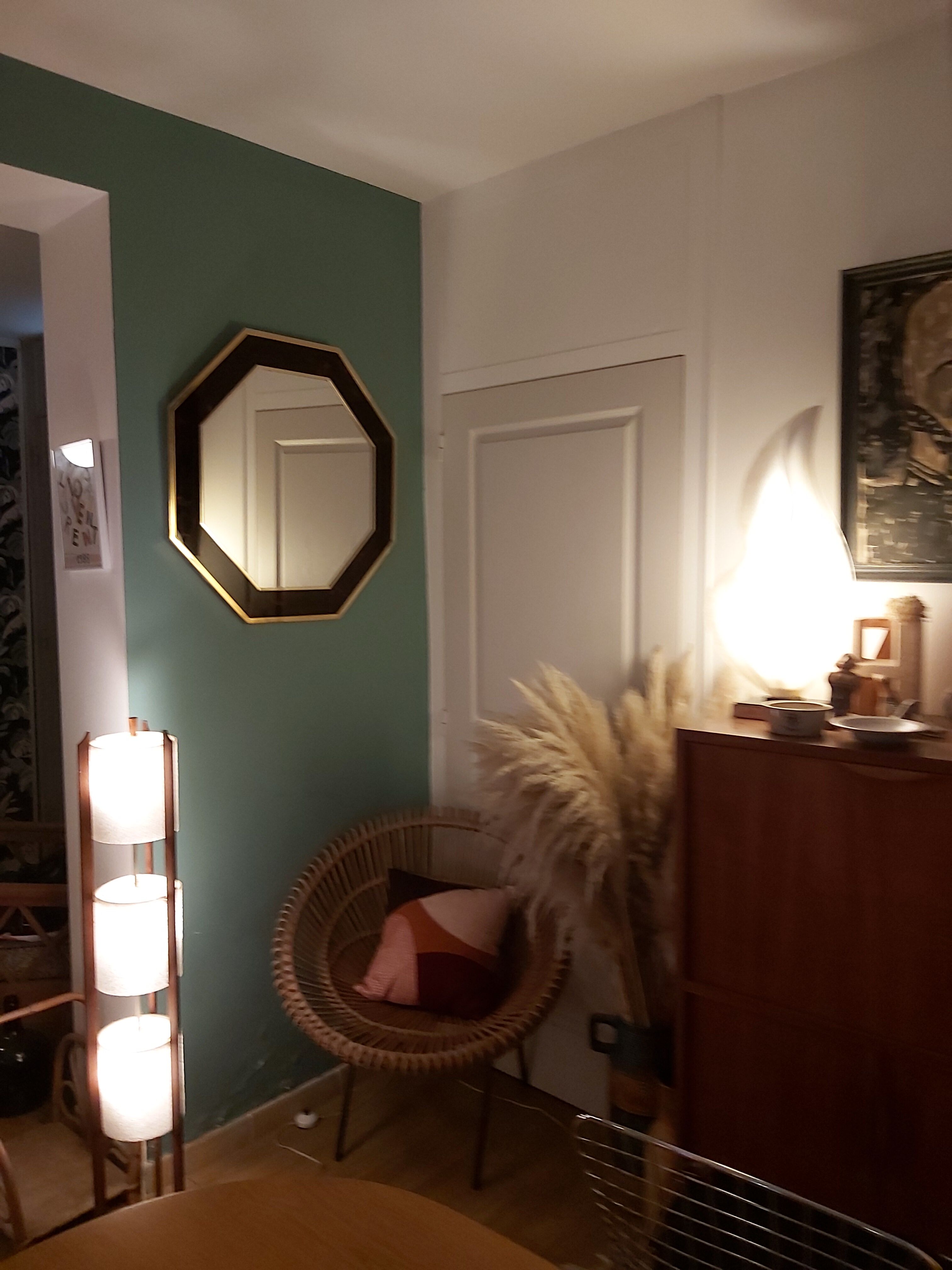 Octagonal mirror 70s in magnifying glass and brass