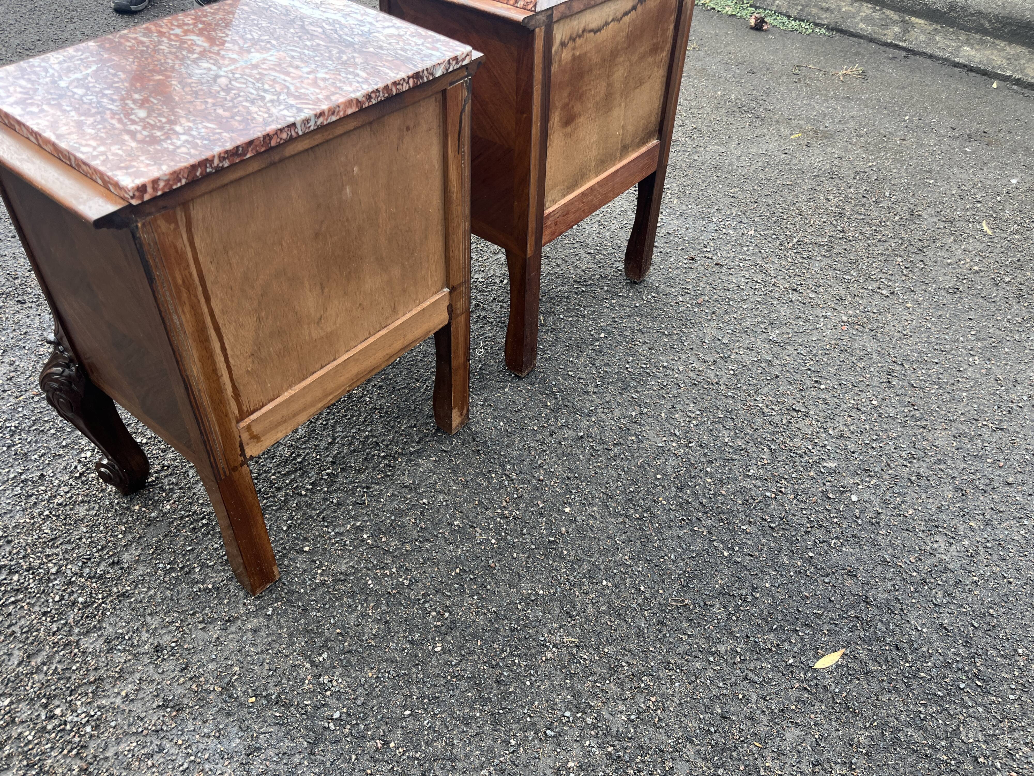 Pair of Louis XV style bedside tables with marquetry veneer, marble top, f