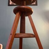 Tabouret tripode en bois année 1970 pivotable et réglable