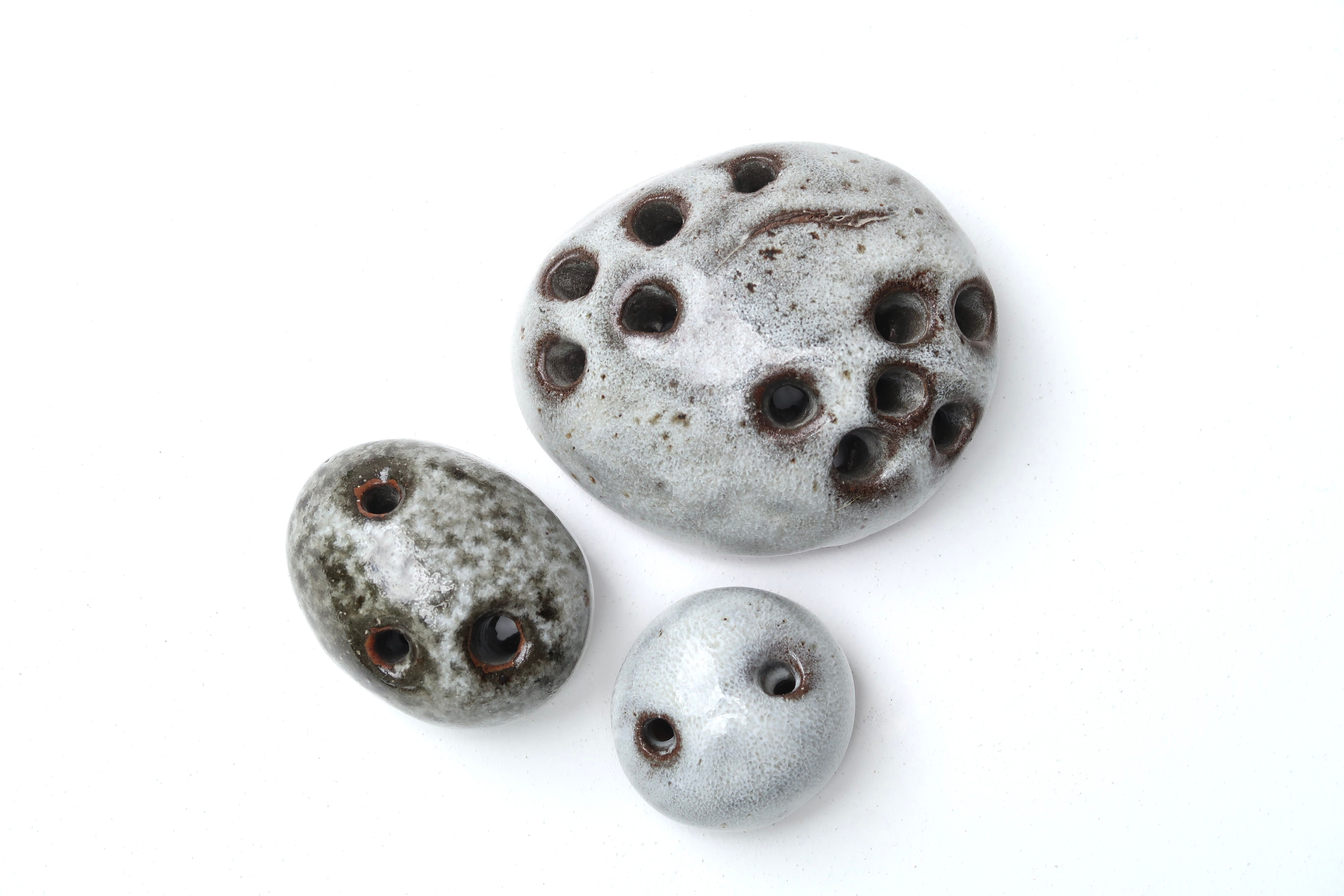 Set de 3 pique fleurs en grès de Jeanne et Norbert Pierlot