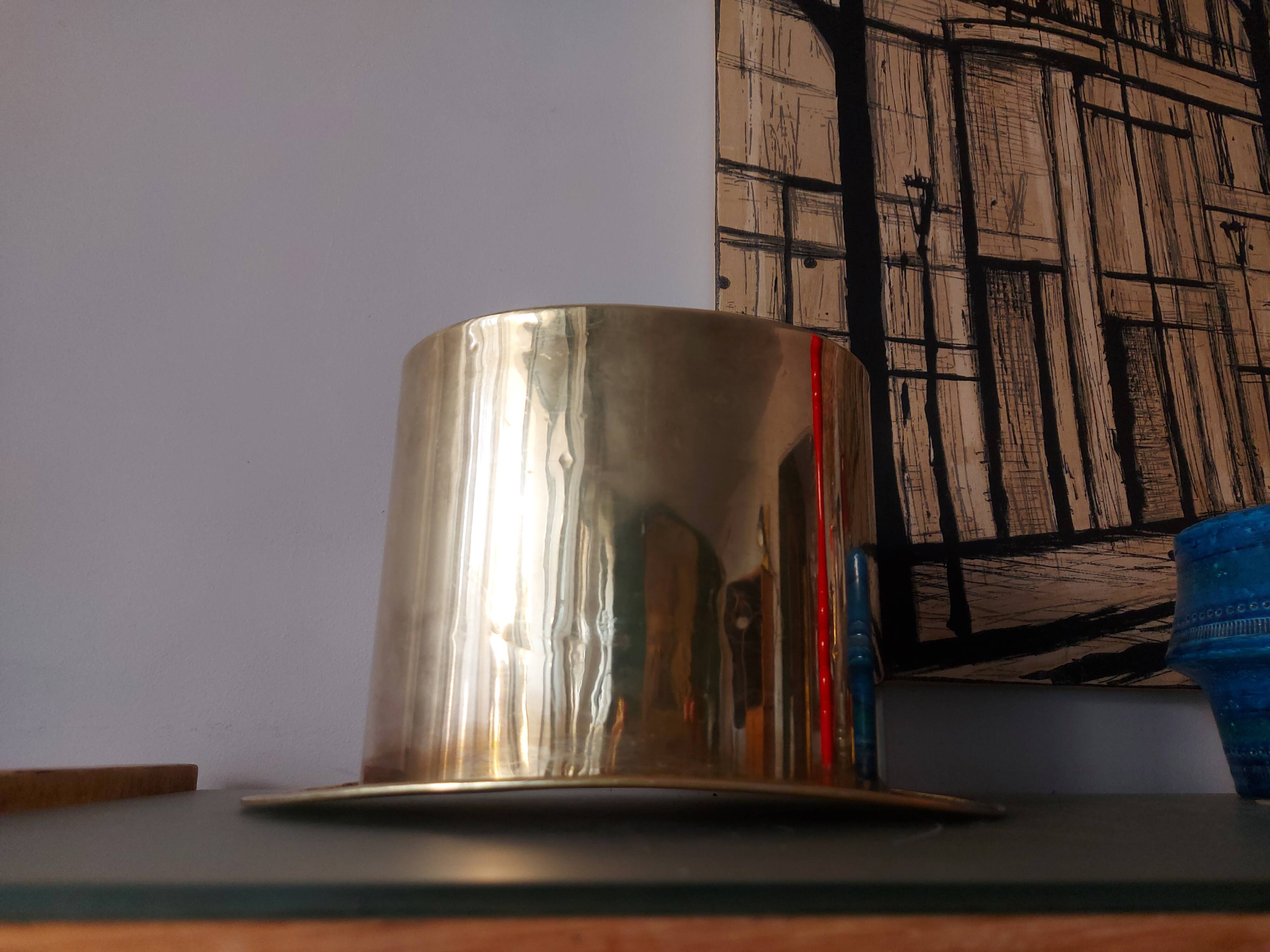 Champagne bucket hat in gilded brass