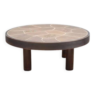 Table basse signée Barrois, table bois et grès décor végétal, France, déco intérieure
