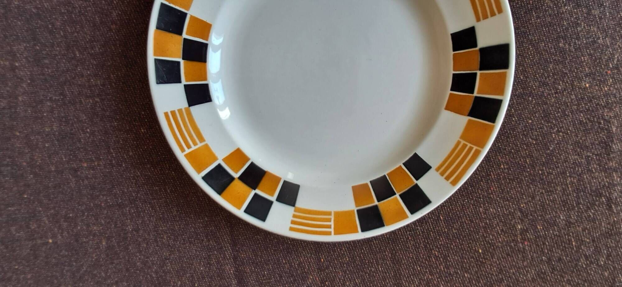 Art Deco plate Badonviller