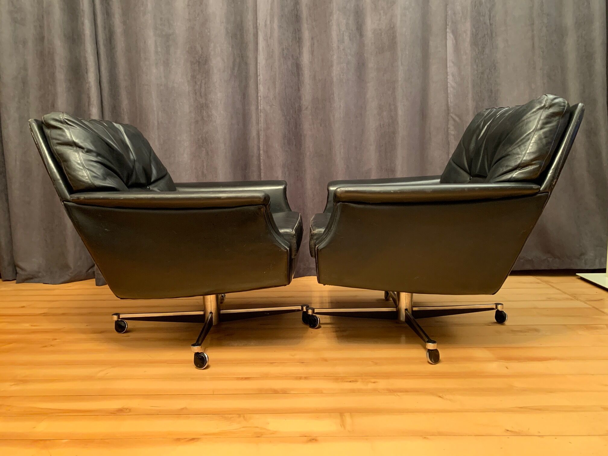 A pair of Möbel Mann armchairs, Germany, 1960s
