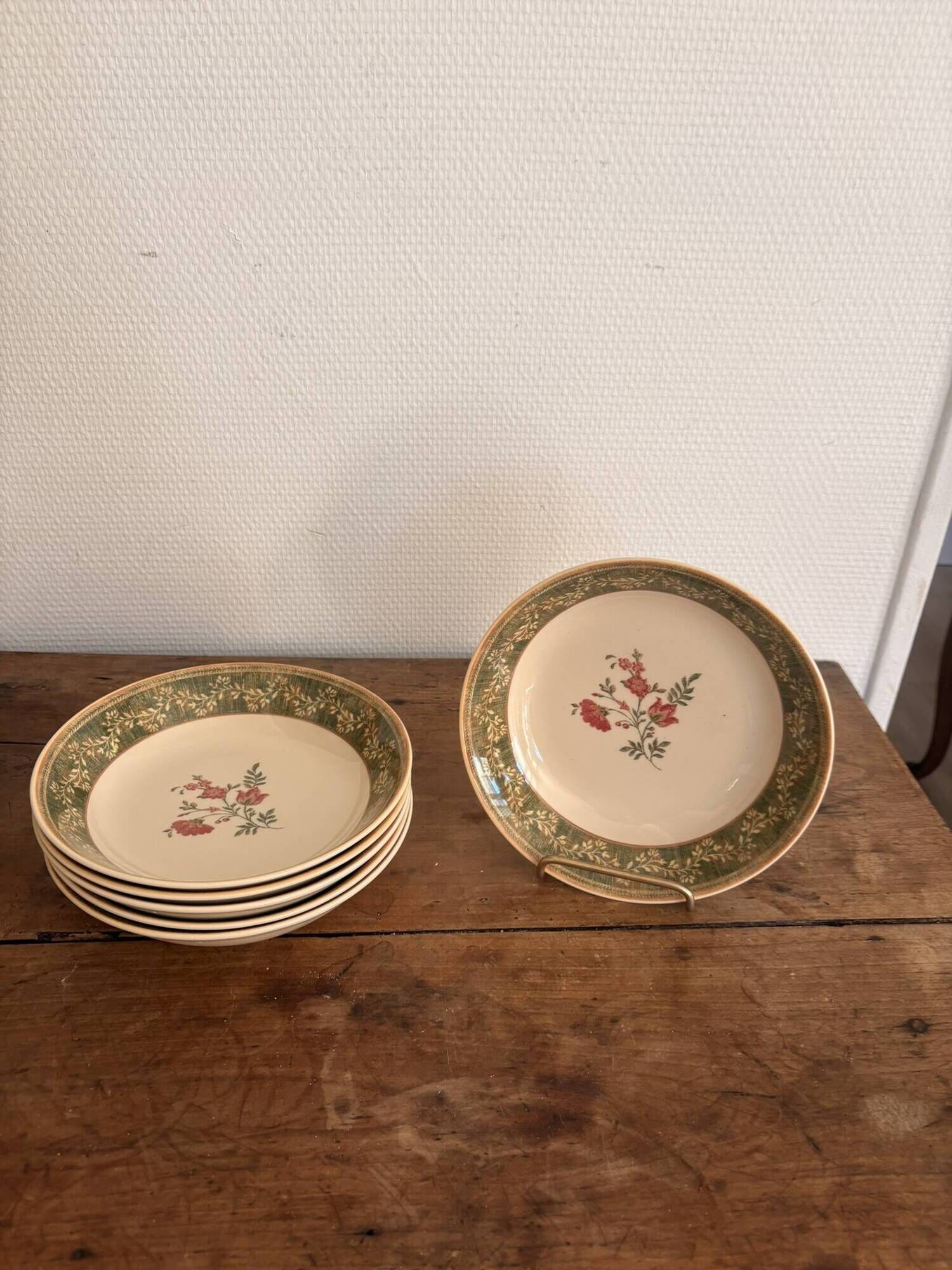 Lot of English earthenware deep plates by Johnson Brothers Ozark Flowers.