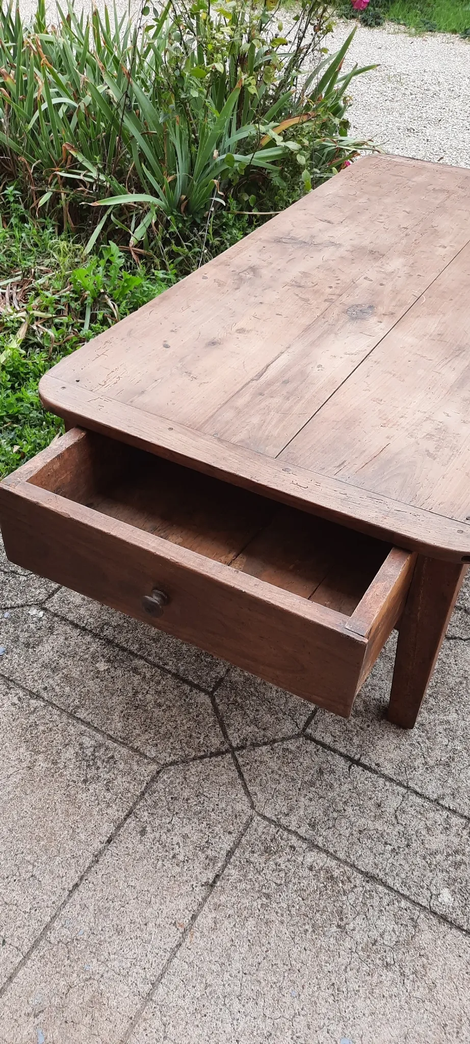 Low farmhouse table