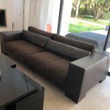 Poltrona Frau sofa