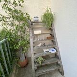 Workshop staircase in vintage raw wood