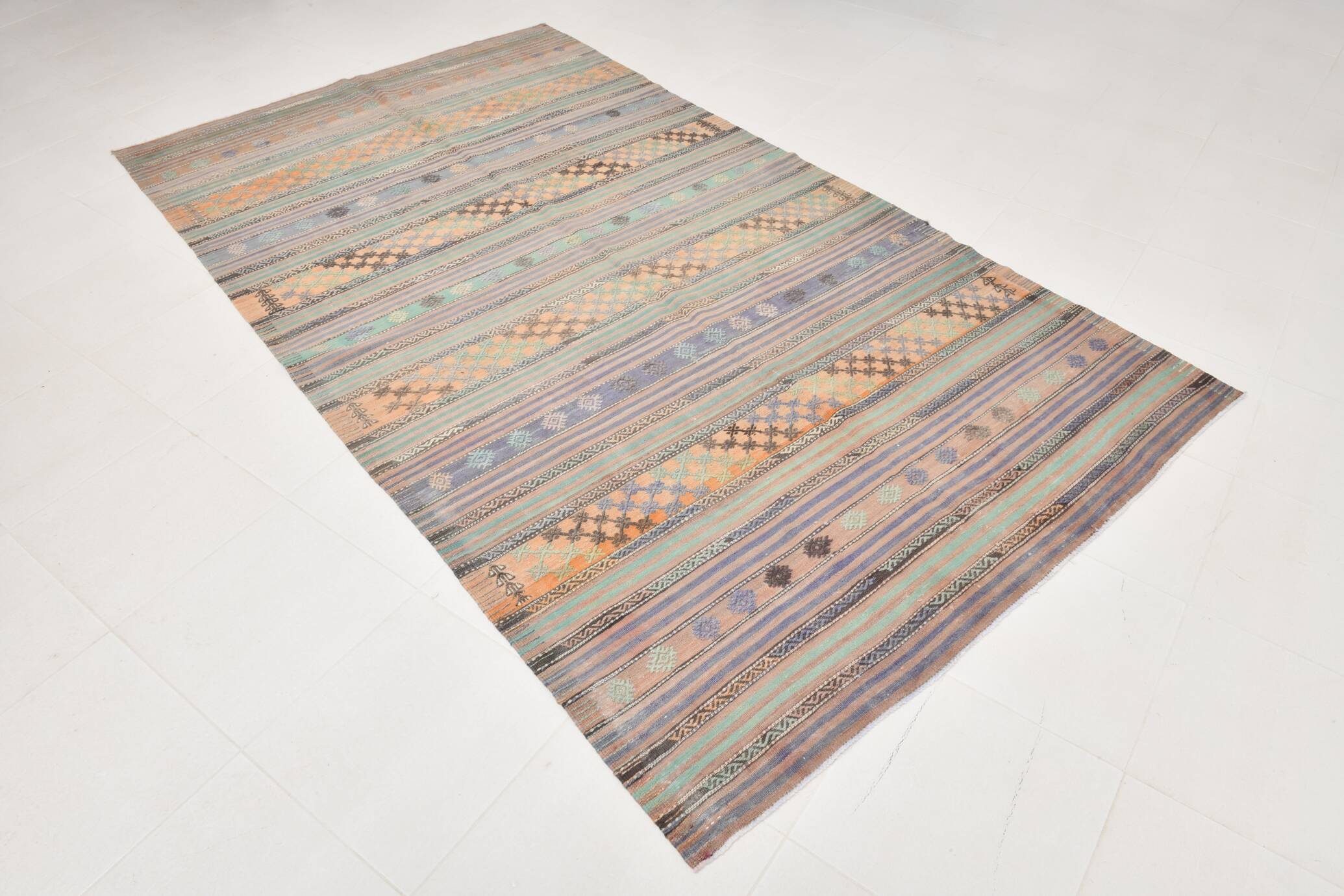 Grand Kilim Vintage Rayé Multicolore, Motifs Tribaux Anatoliens, 168x303 Cm