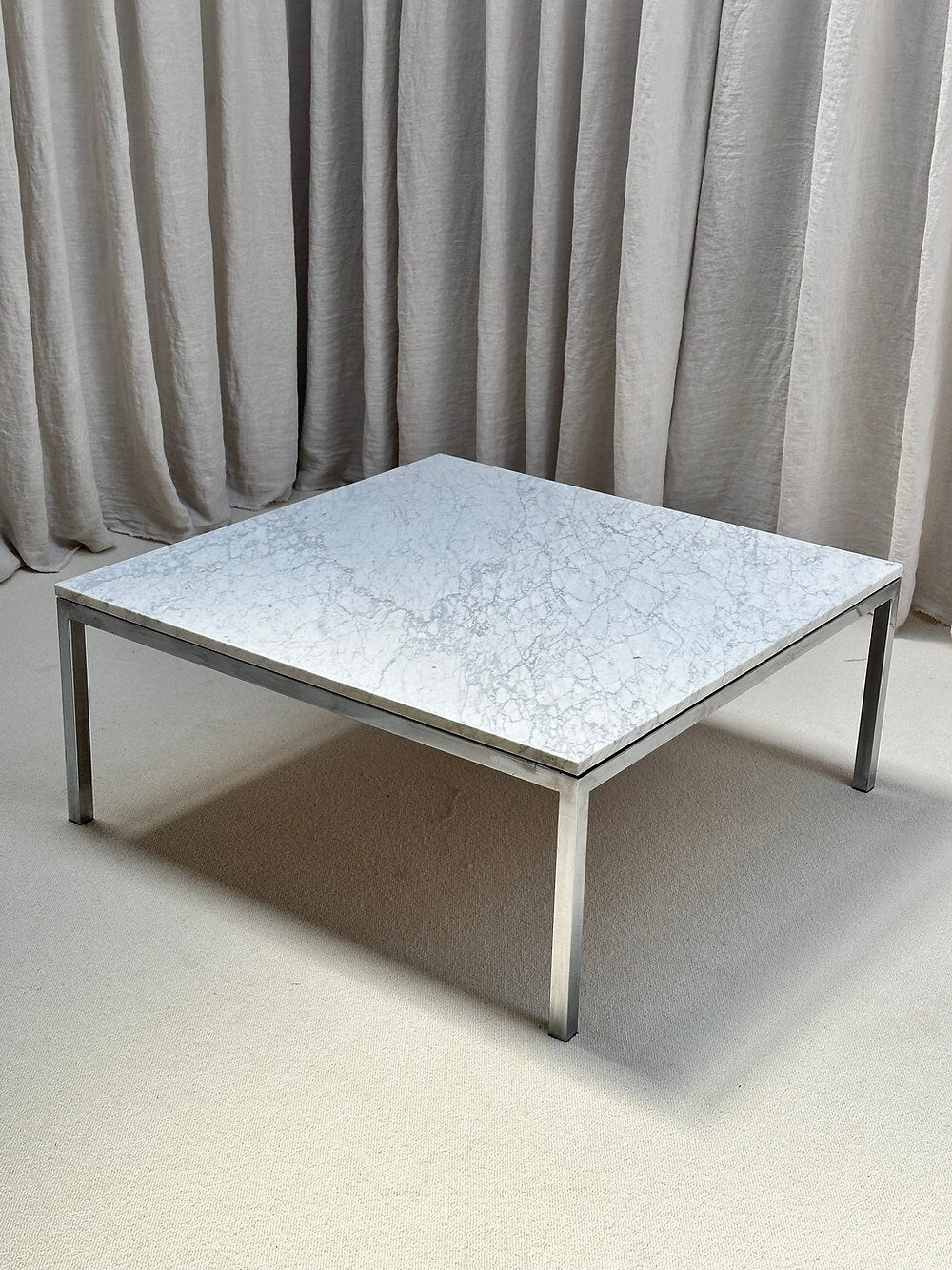 Table basse XL Carrara, Belgique, années 60