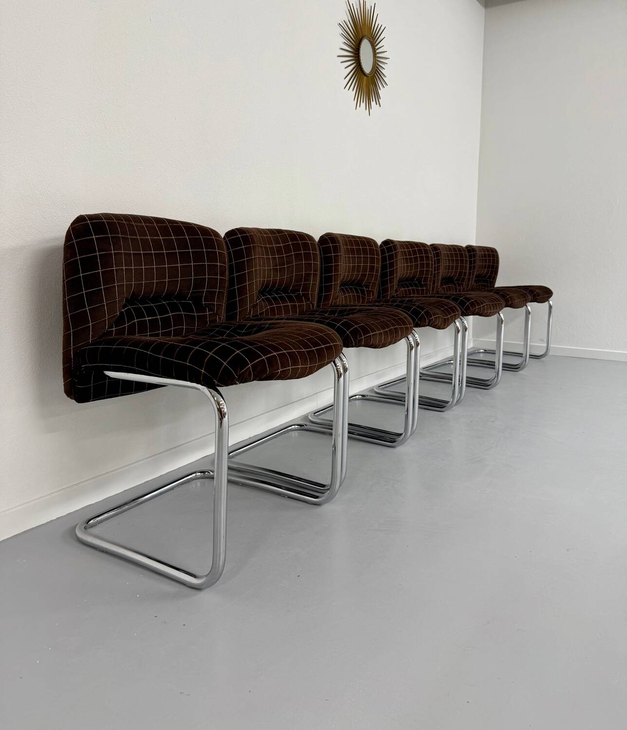 6 old tubular and velvet chairs Italian design from the 70s