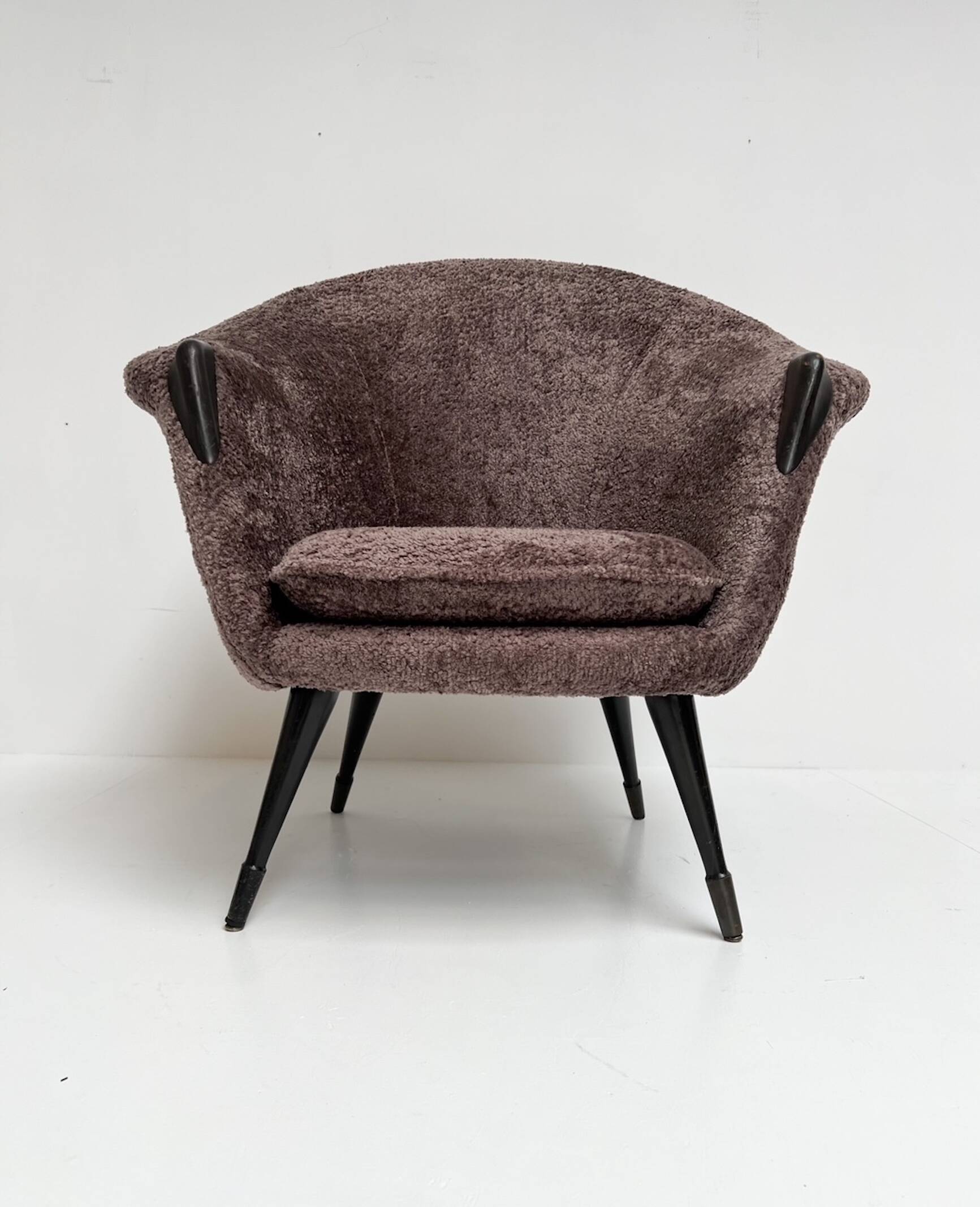Fauteuil Nanna Ditzel retapissé, années 1950