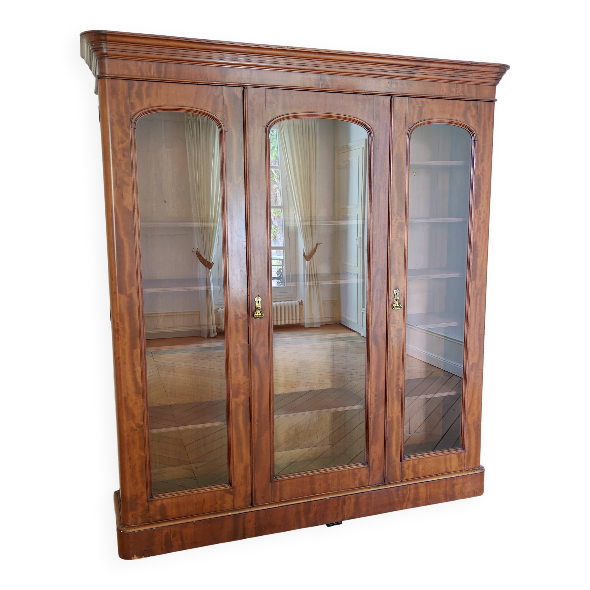 Display cabinet and china cabinet