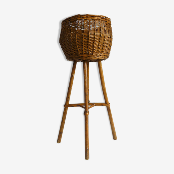 Plant holder tripod basket in wood and rattan