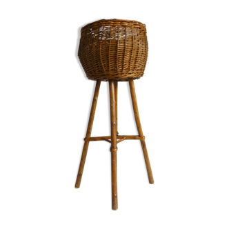 Plant holder tripod basket in wood and rattan