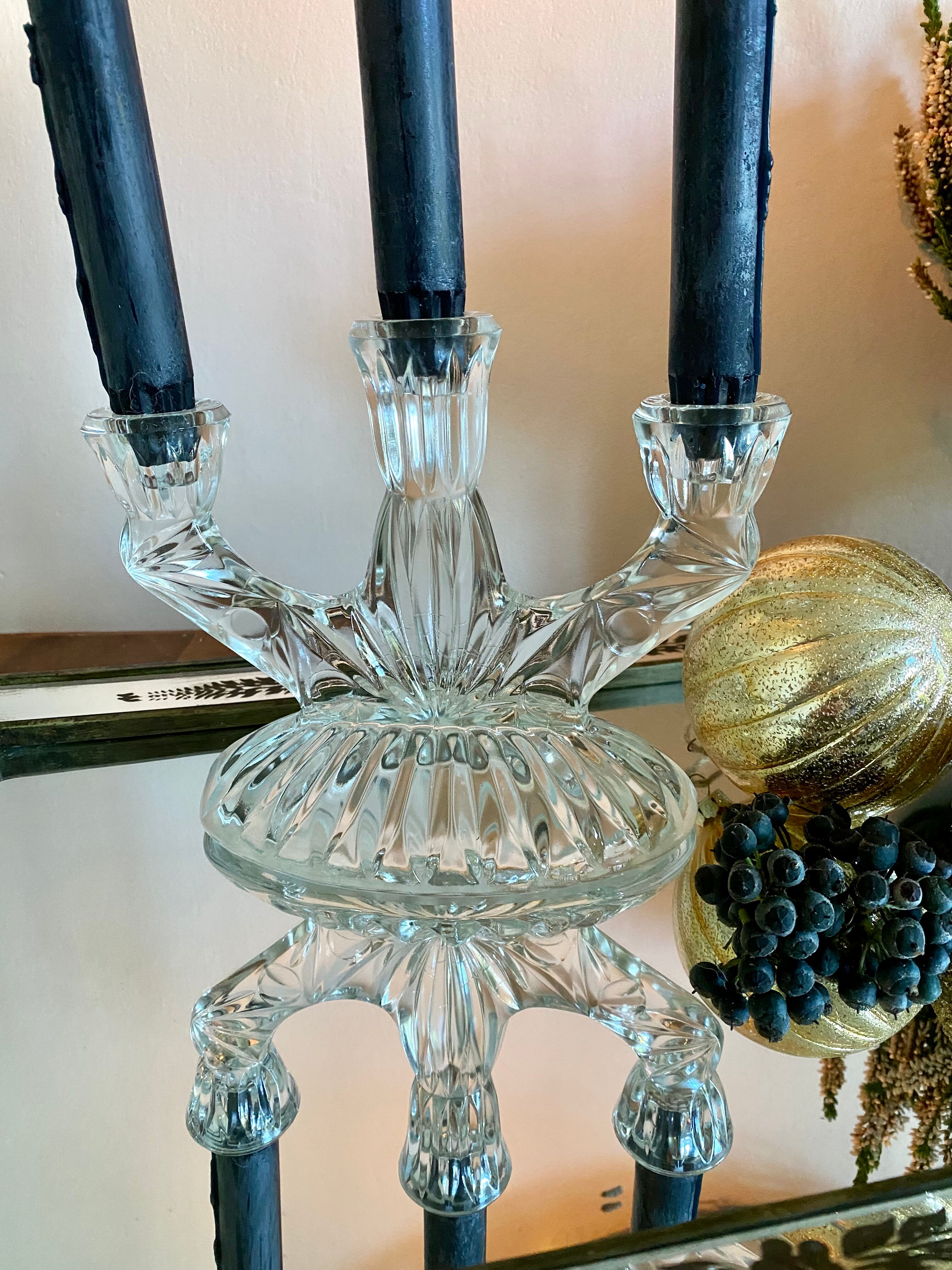 3-spoke glass candle holder