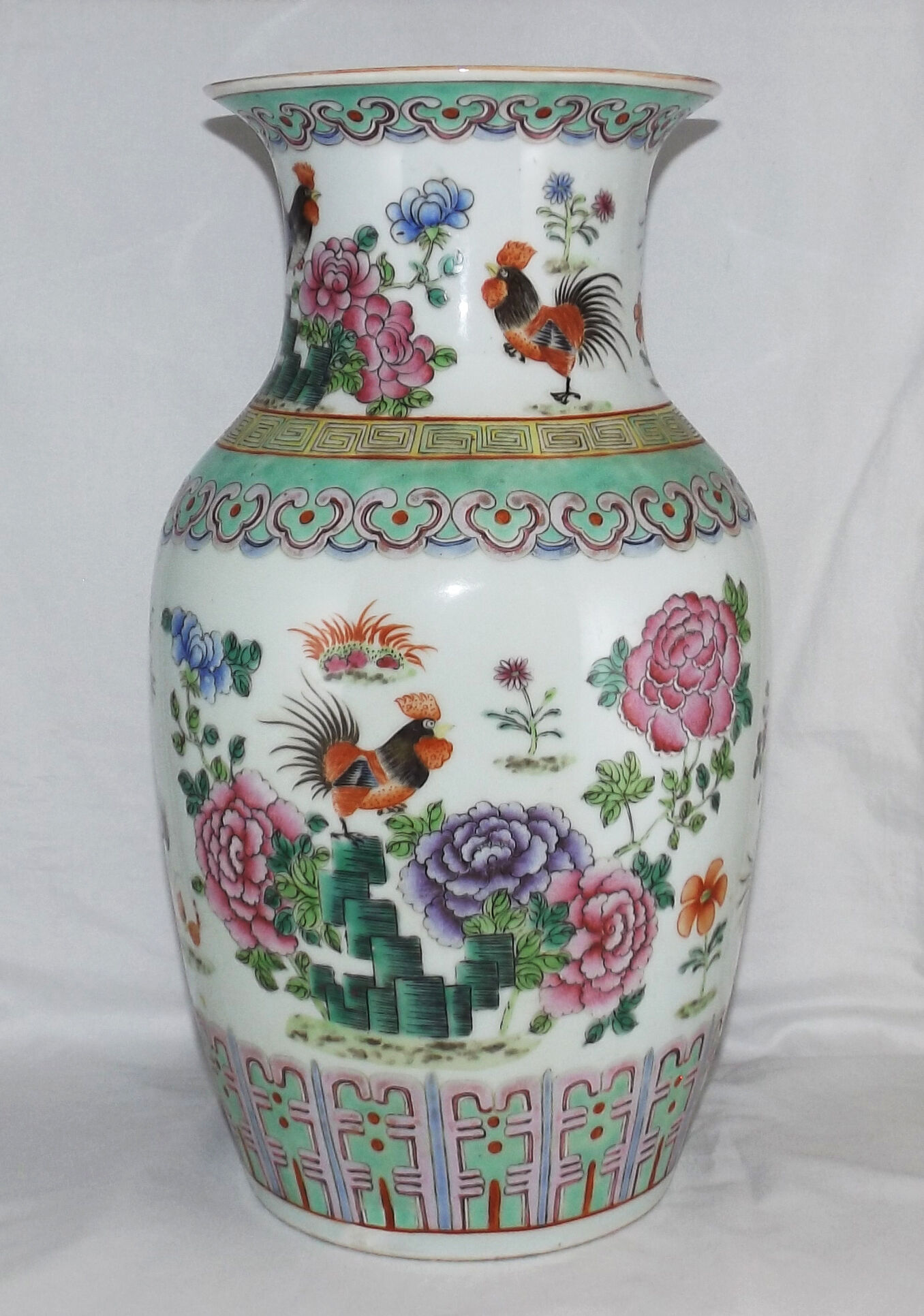 Ancient Chinese vase Rose family early 20th century